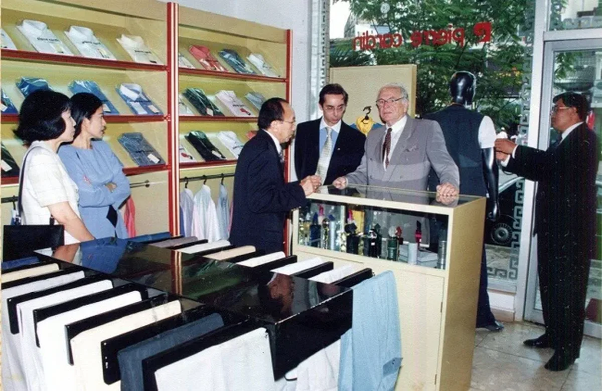Bí quyết phân biệt Pierre Cardin (An Phước) & Pierre Cardin Jeans: Tất tần tật những gì bạn cần biết để đầu tư đúng đắn