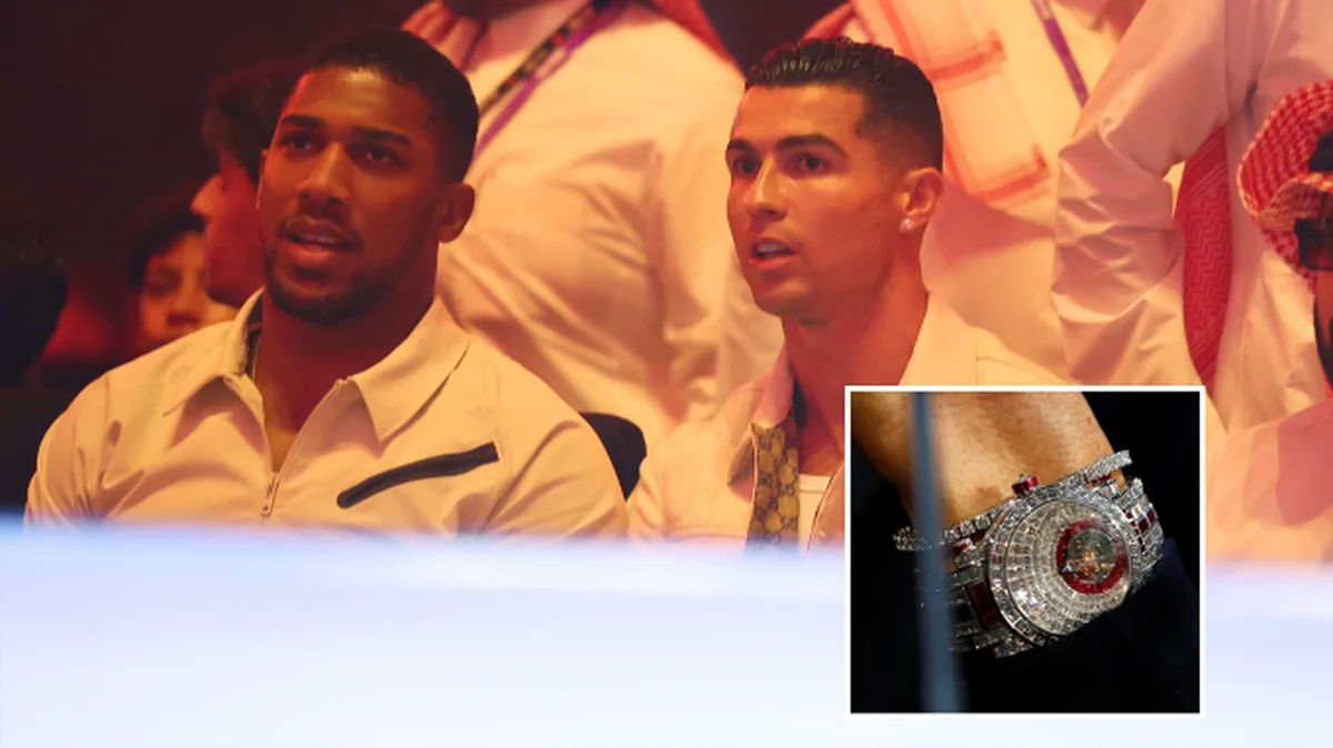 Đồng Hồ Mới Của Cristiano Ronaldo - Vẻ Đẹp Đỉnh Cao Của Thời Thượng