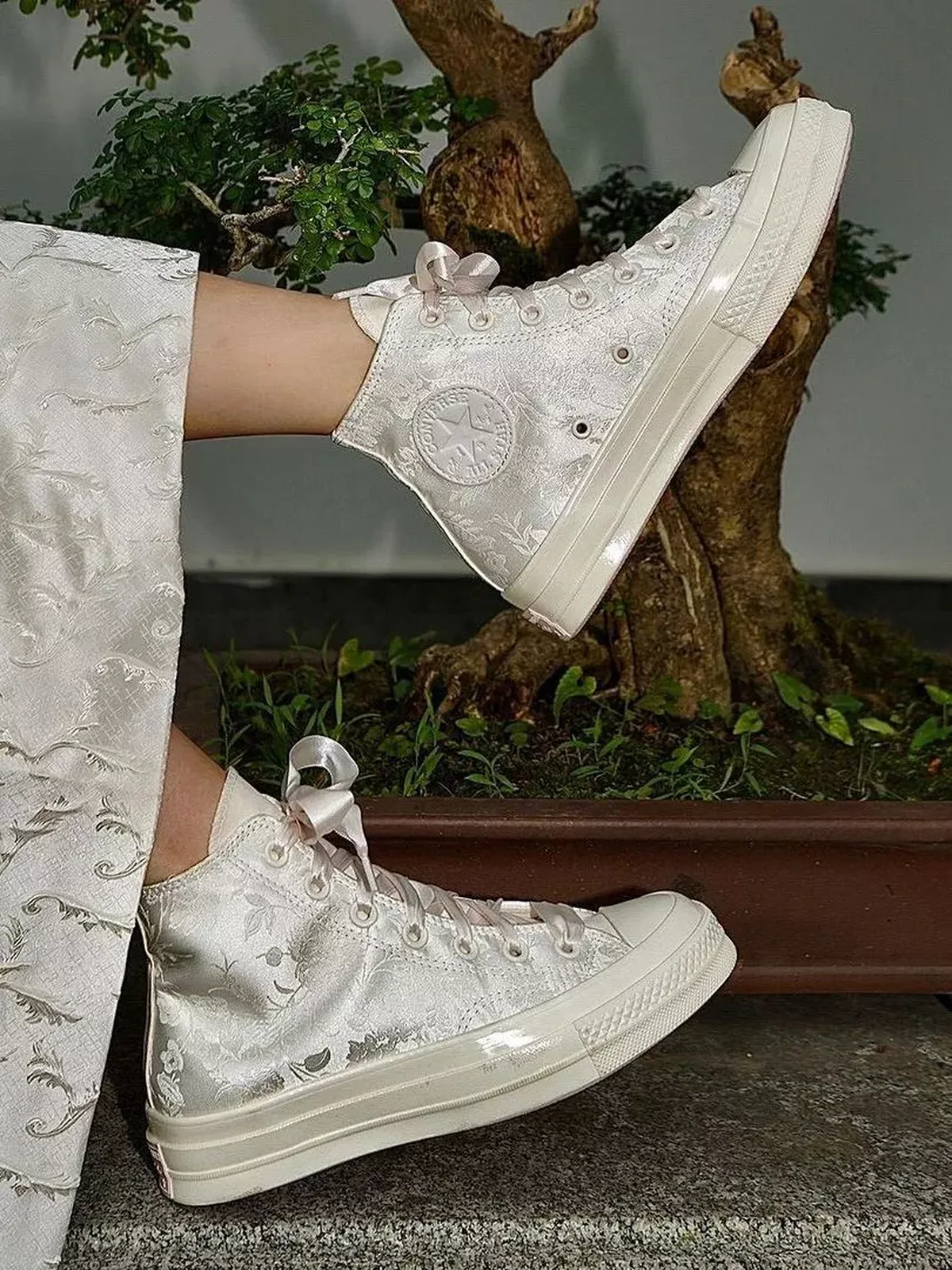 Giày Converse 1970s Wedding Brocade High-Top White – Sự Tinh Tế Cho Từng Bước Chân