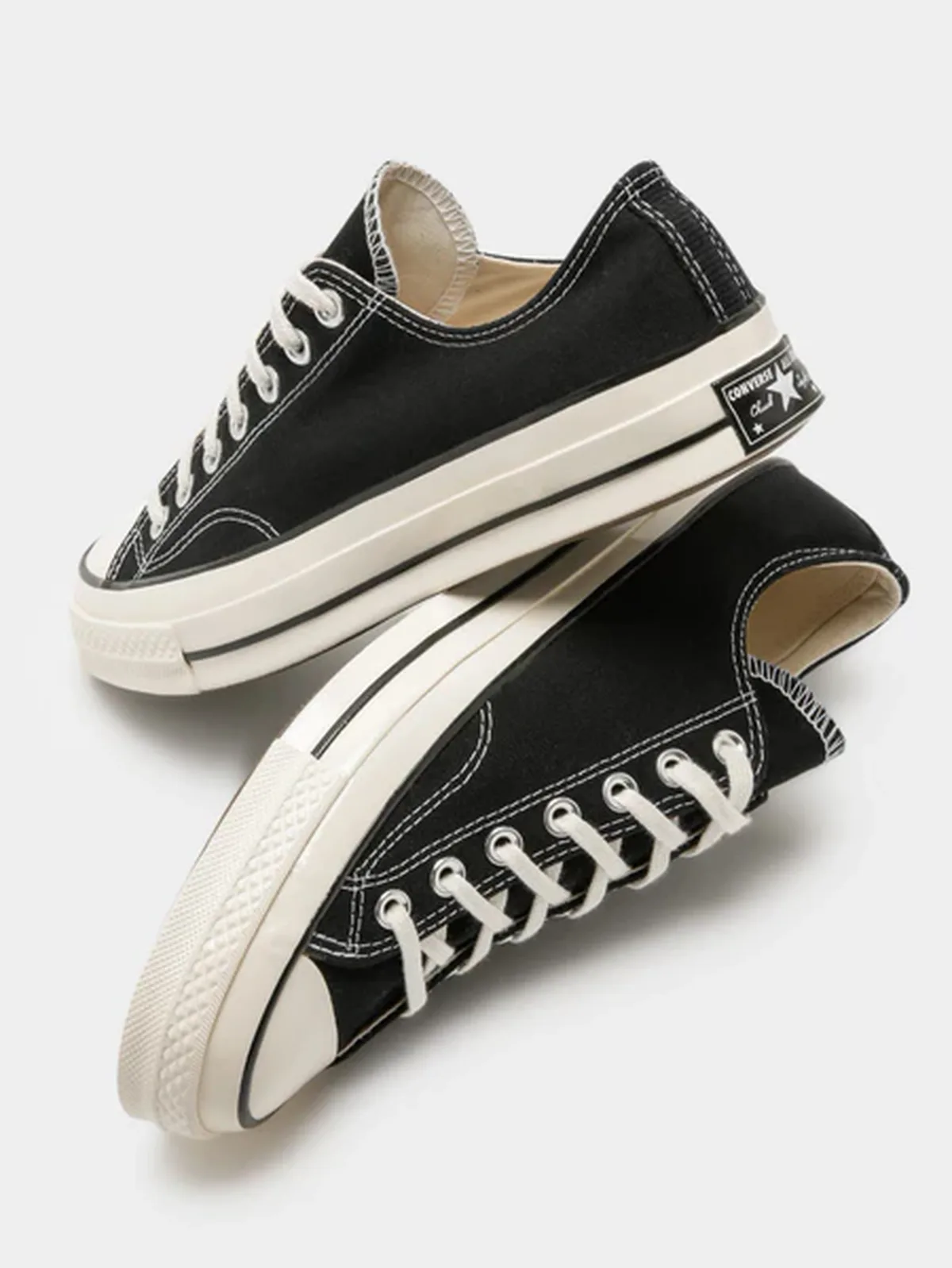 Giày Converse Chuck 1970s Thấp Cổ Màu Đen – Lời Tuyên Ngôn Thời Trang Không Bao Giờ Lỗi Mốt
